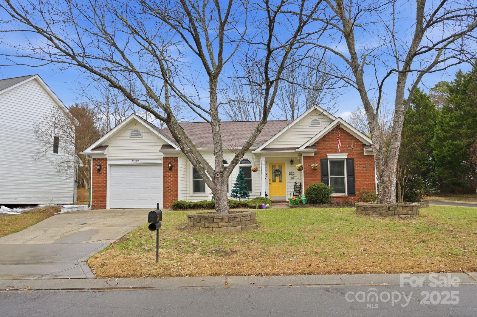 Property Photo:  13512 Michael Lynn Road  NC 28278 