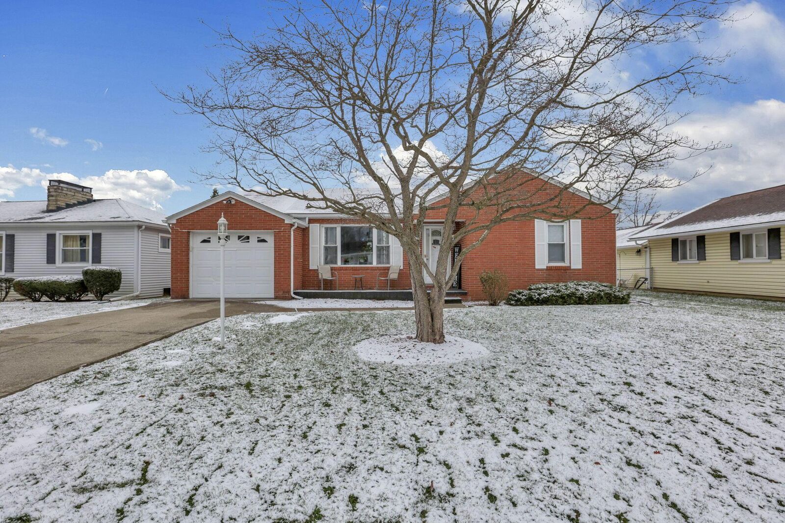 Property Photo: 975 Glenmore Avenue OH 43055