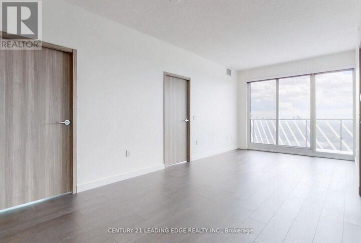 Property Photo: 95 McMahon Drive 2802 ON M2K 0H2