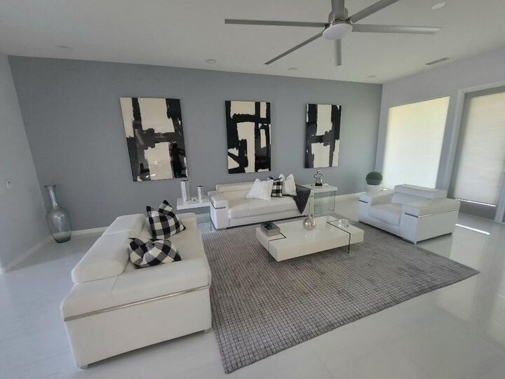 Property Photo:  5 Curie Court  CA 92270 