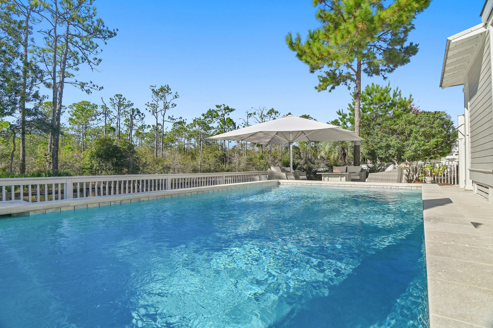 Property Photo: 305 Flatwoods Forest Loop FL 32459