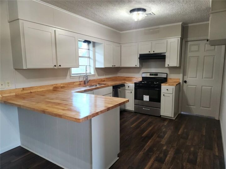 Property Photo:  312 Pearl Street  LA 71457 