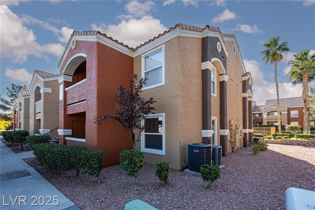 Property Photo:  8101 West Flamingo Road 1024  NV 89147 