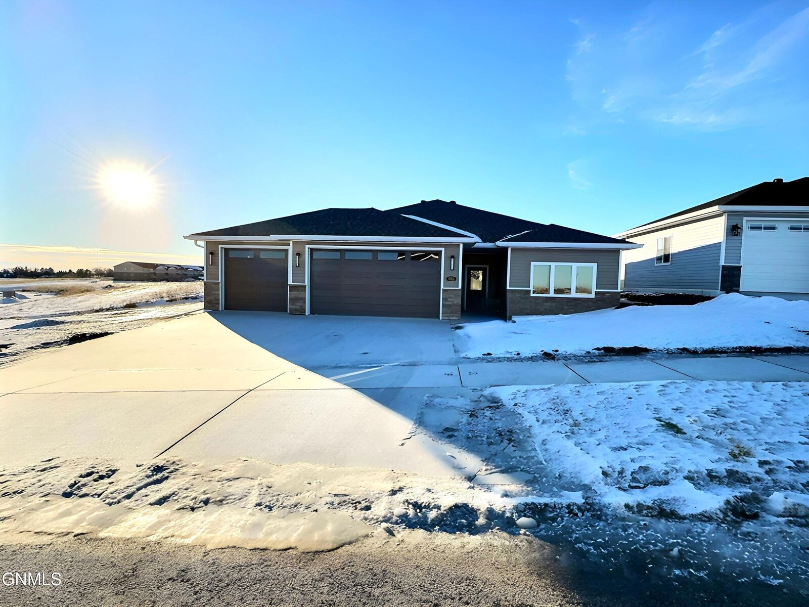 Property Photo:  1101 Beretta Street NW  ND 58554 