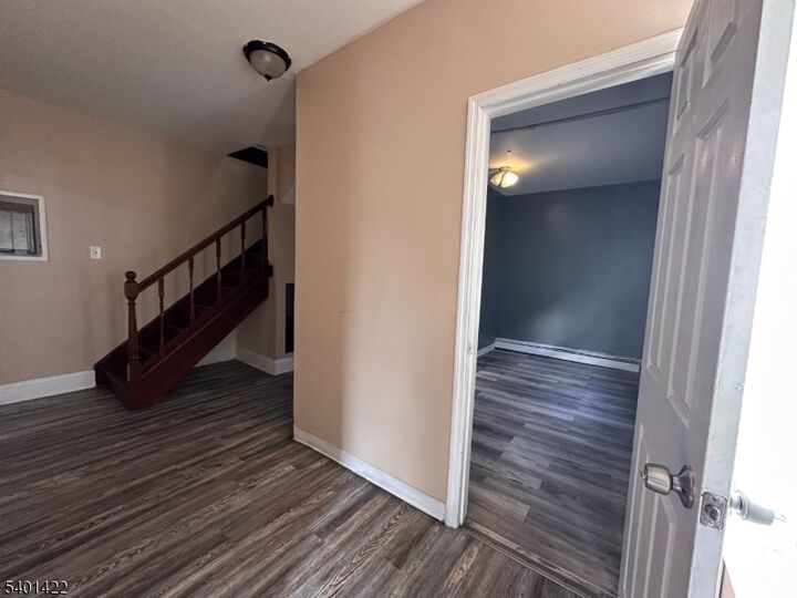 Property Photo:  748 Trumbull St 2  NJ 07201 