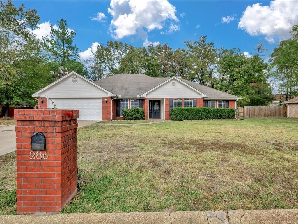 Property Photo:  286 Hunters Glen Drive  TX 75904 