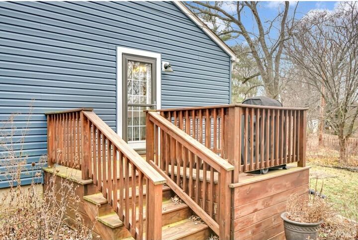 Property Photo: 1406 N Kinser Pike IN 47404