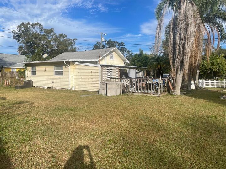 Property Photo: 2950 64th Avenue N FL 33702