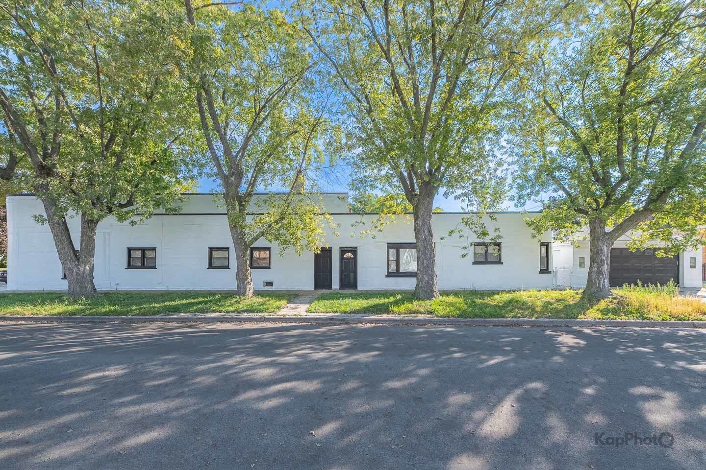 Property Photo:  6259 W Peterson Avenue 1R  IL 60646 