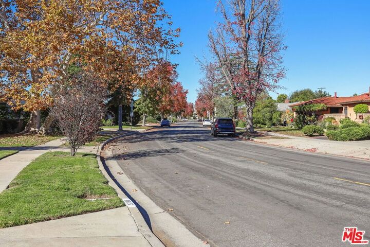 Property Photo:  5733 Radford Avenue  CA 91607 