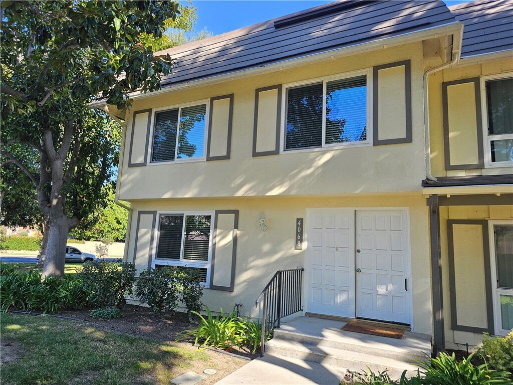 Property Photo: 4068 Avenida Sevilla CA 90630