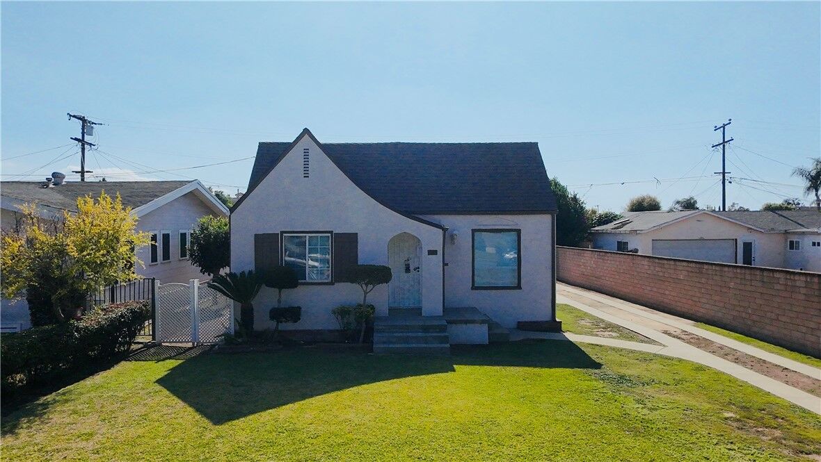 Property Photo: 821 W Madison CA 90640