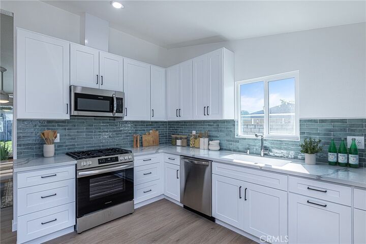 Property Photo: 3878 Via Mondo CA 93436