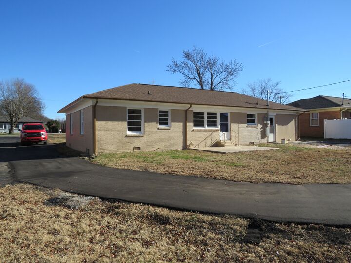 Property Photo:  322 North Dr  TN 37066 