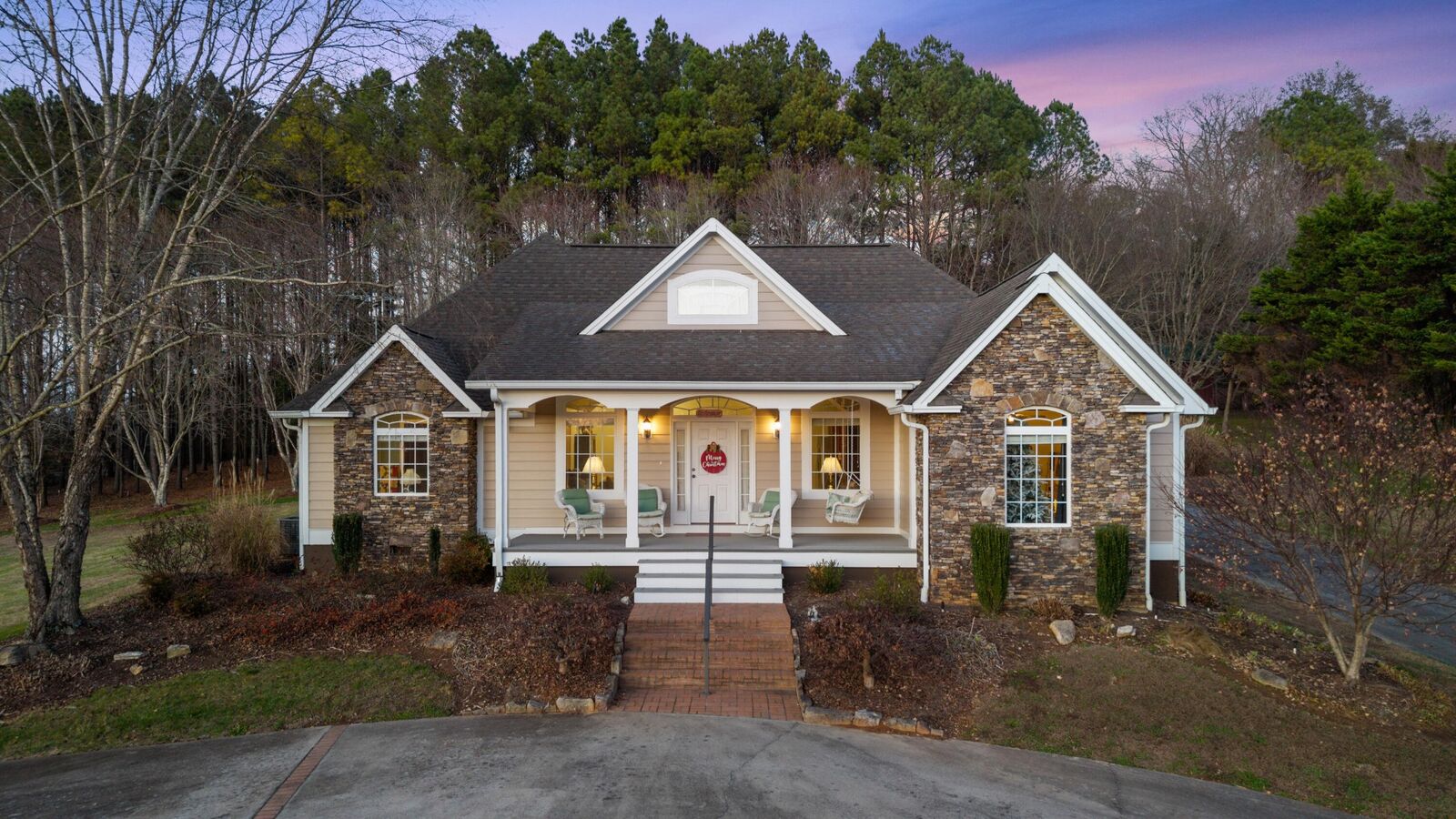 Property Photo: 121 Hiwassee Drive NE TN 37310