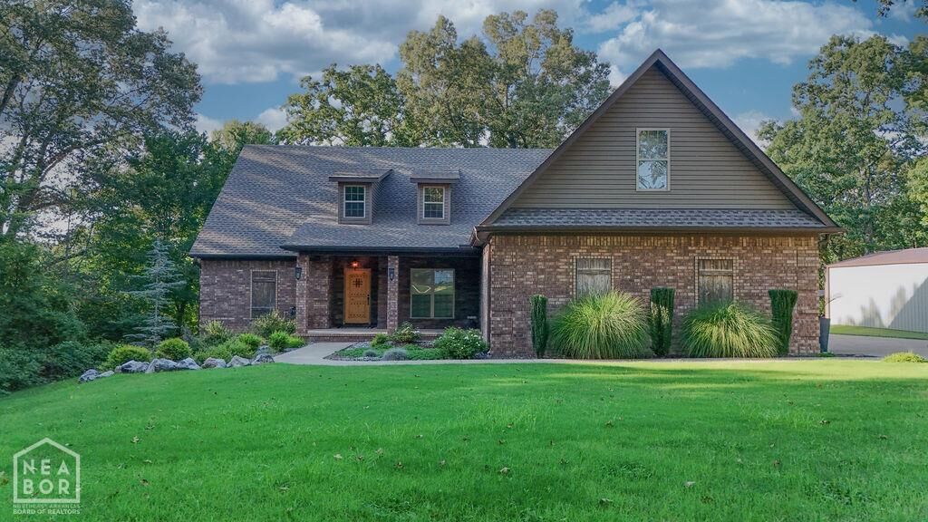 Property Photo:  4910 Peachtree Avenue  AR 72405 