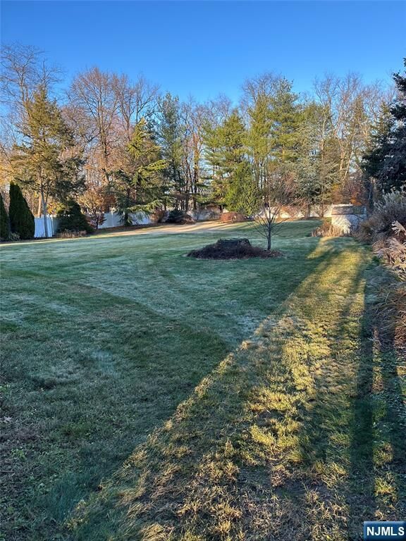 Property Photo:  31 Leonard Drive  NJ 07675 