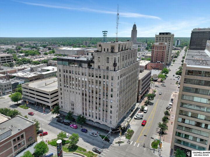 Property Photo: 128 N 13th Street 1010 NE 68508