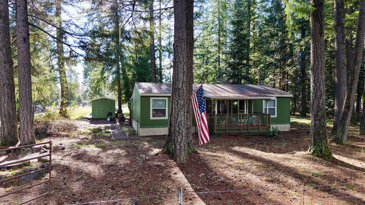 Property Photo:  440 Red Blanket Road  OR 97536 