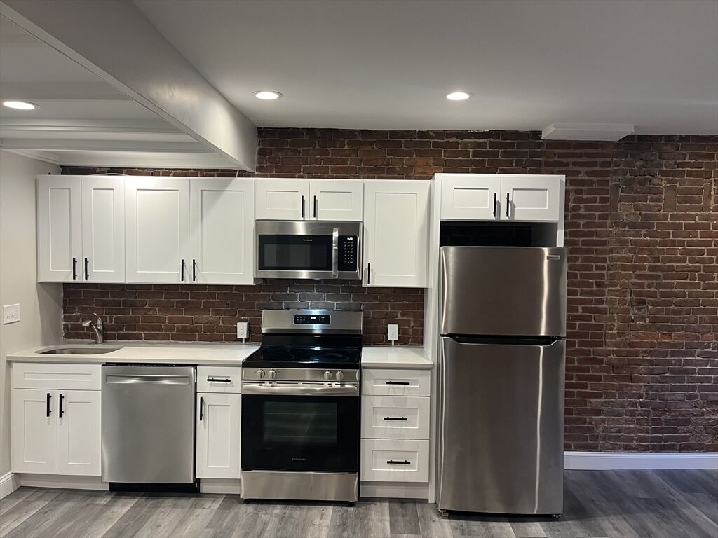 Property Photo:  10 Wellington Street B  MA 02118 