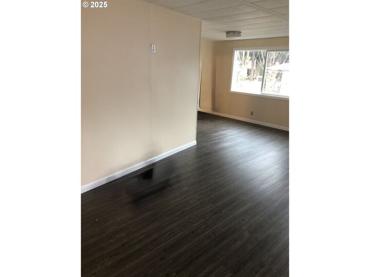 Property Photo:  2232 42nd Ave SE 205  OR 97317 