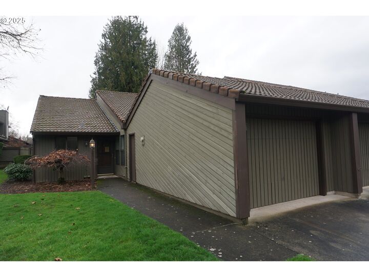 Property Photo:  13819 NW 10th Ct F  WA 98685 