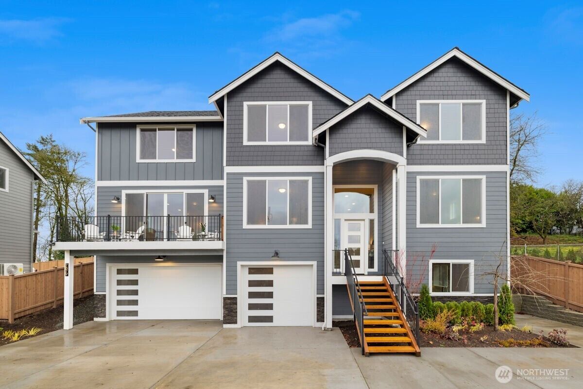 Property Photo:  7907 S 132 Street  WA 98178 