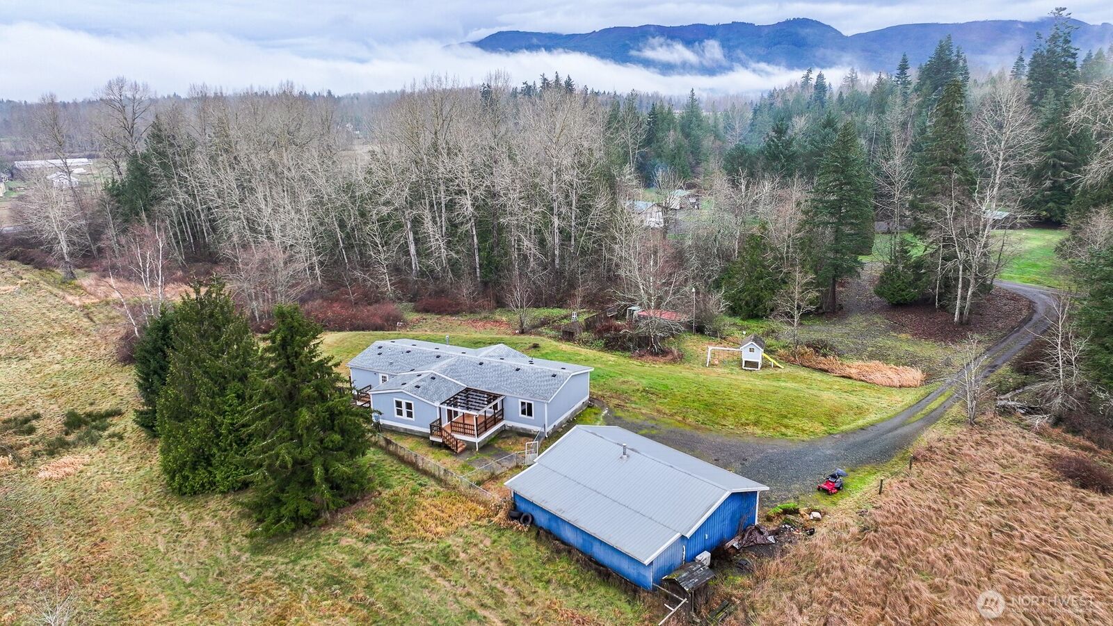 Property Photo: 3025 E Smith Road WA 98226