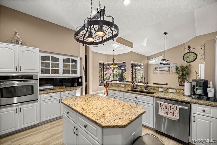 Property Photo:  4860 W Angus Drive  FL 34465 