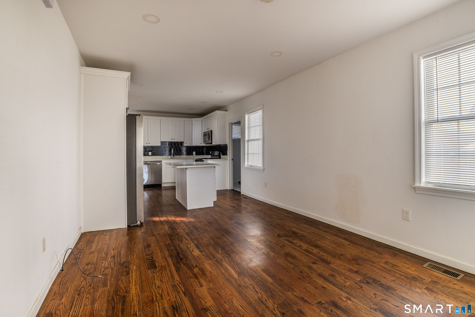 Property Photo: 340 Pleasantview Avenue 1st Floor CT 06606