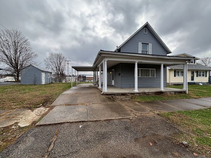 Property Photo: 104 Walnut Street OH 45690