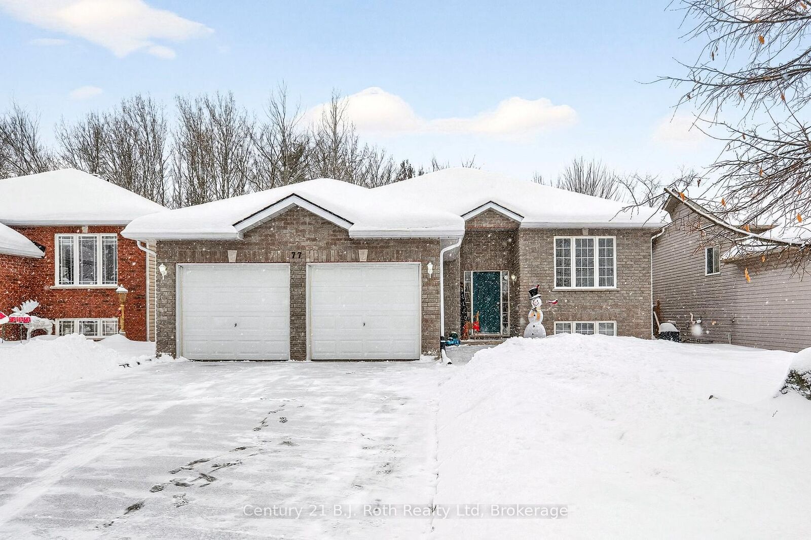 Property Photo:  77 Georgia'S Walk  ON L0K 2A0 