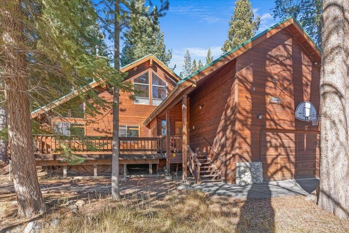 Property Photo:  12305 Lausanne Way  CA 96161 