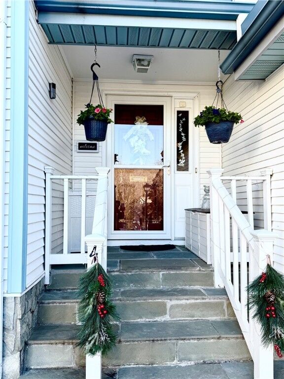 Property Photo:  4910 Whitby Mews  VA 23188 