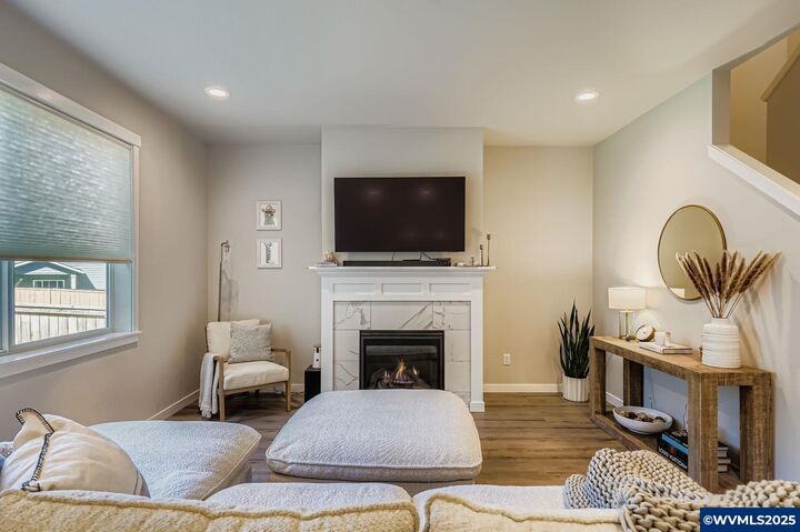 Property Photo:  5585 Mountain Quail Dr S  OR 97306 