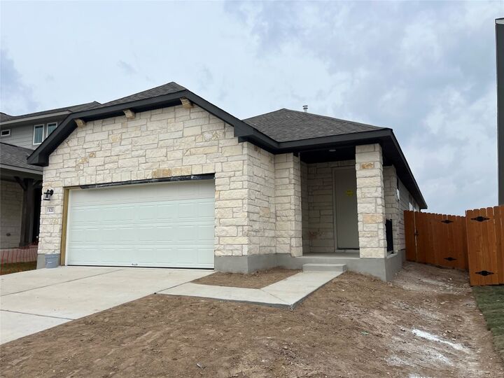 Property Photo: 121 Clover Bend TX 78642