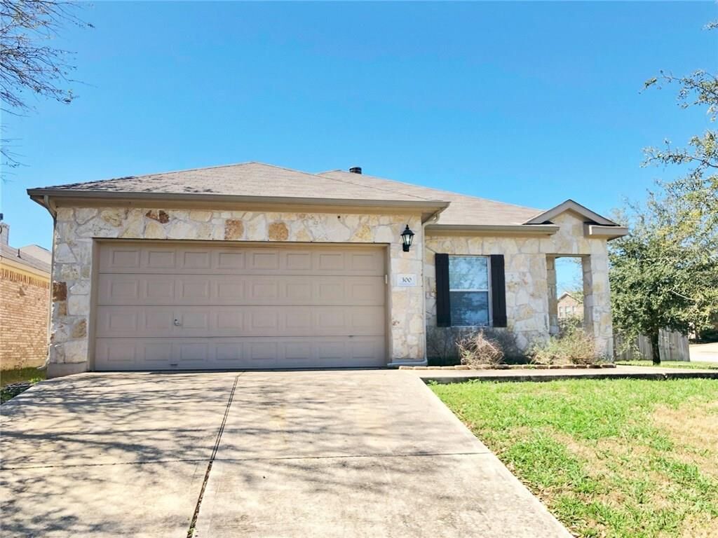 Property Photo:  300 Golden Eagle Lane  TX 78641 