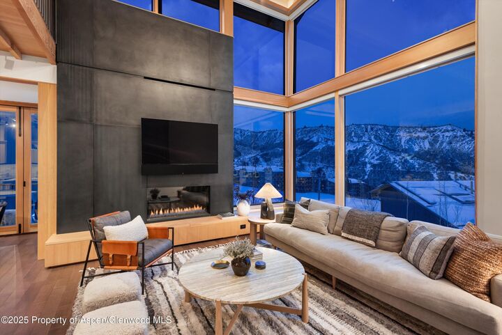 Property Photo:  411 Wood Road 8  CO 81615 