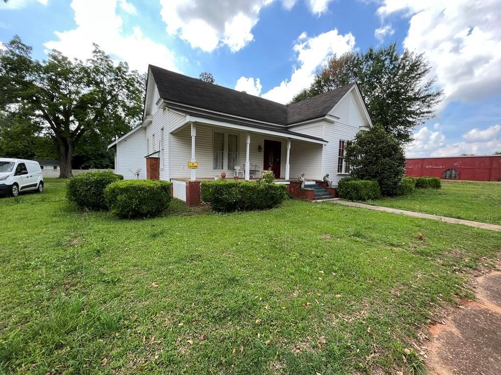 Property Photo:  3109 Calhoun Street  GA 39886 
