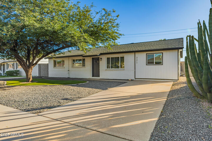 Property Photo:  331 E Pierce Street  AZ 85288 