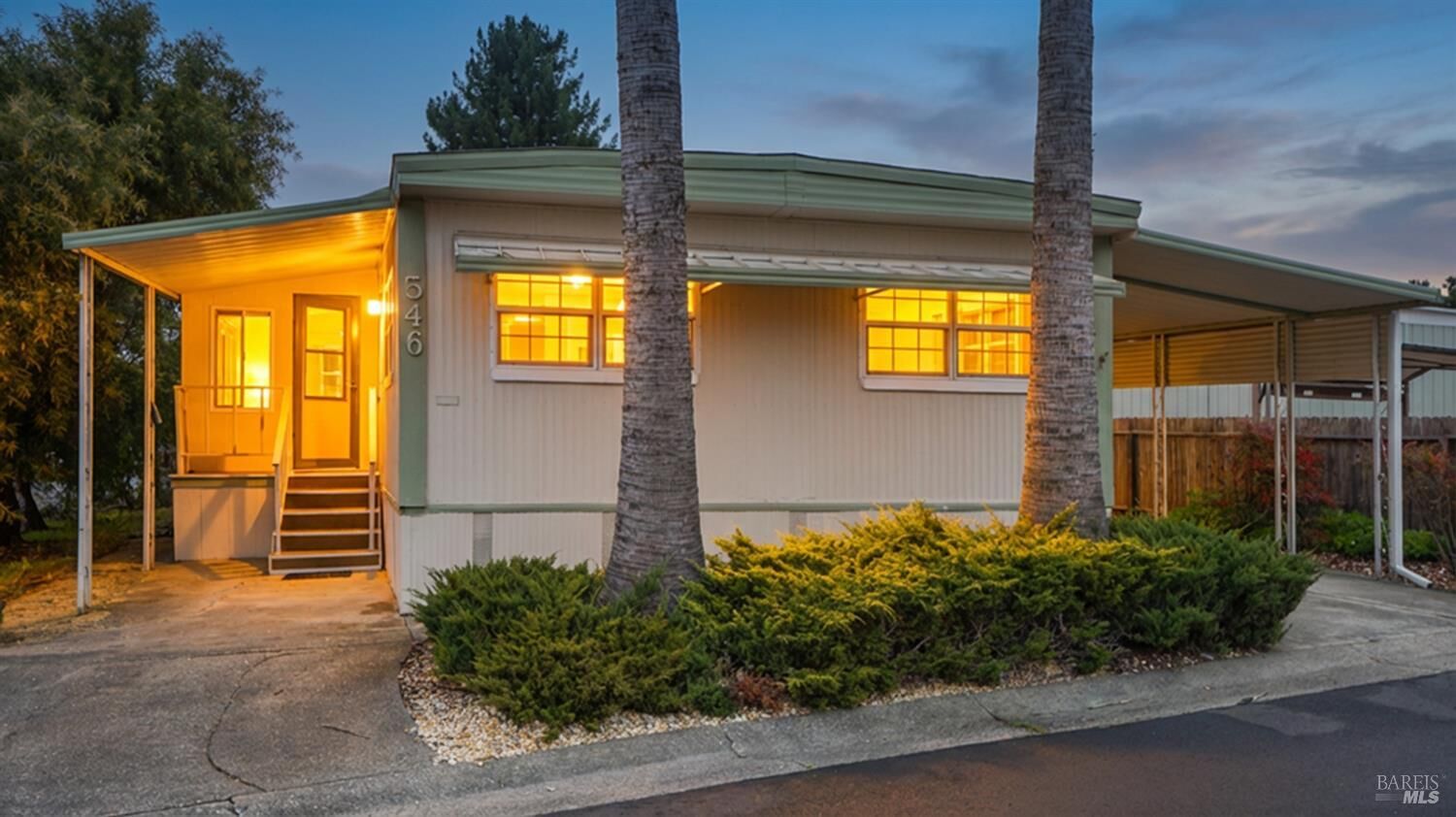 Property Photo: 546 Colonial Park Drive CA 95403