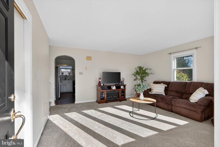 Property Photo: 27 Rosemont Avenue PA 19607