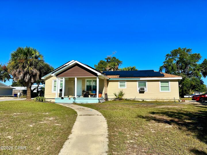 Property Photo: 2810 W 15th Street FL 32401