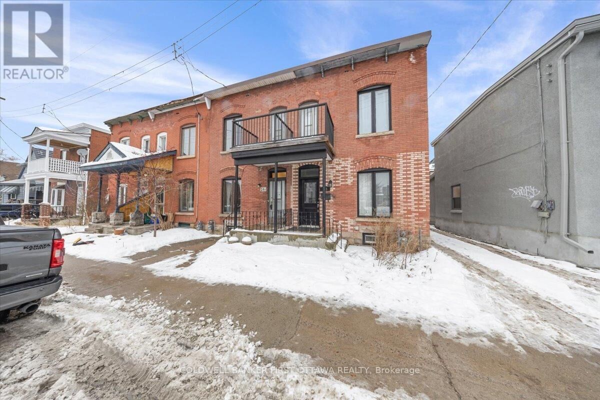 Property Photo:  281 Cambridge Street North  ON K1R 7B1 