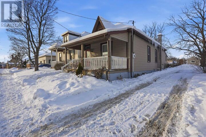 Property Photo:  1050 Florence Street  ON N5W 2Z2 