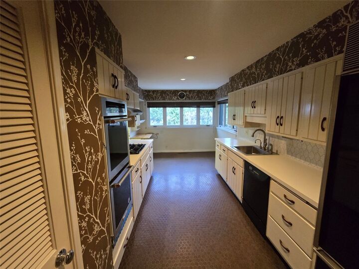 Property Photo: 315 Monoca Drive PA 16505