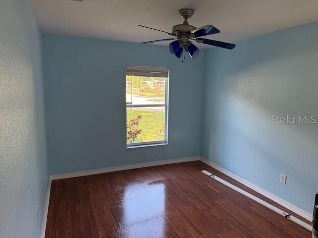 Property Photo: 911 Valmar Street FL 33511