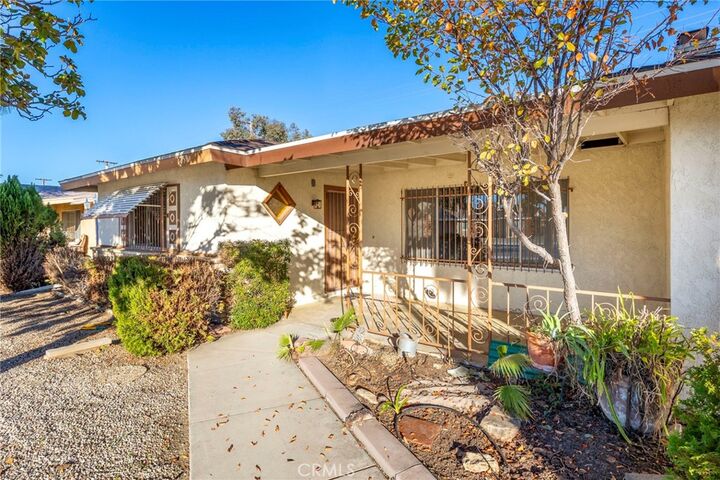 Property Photo:  1258 Turquoise  CA 92543 