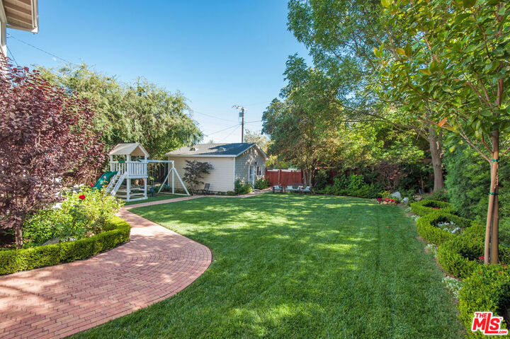 Property Photo:  7120 Pacific View Drive  CA 90068 
