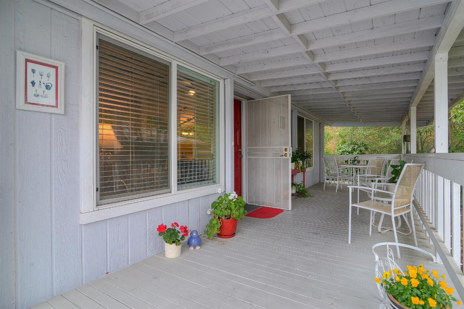 Property Photo:  14 Olga Way  CA 95661 